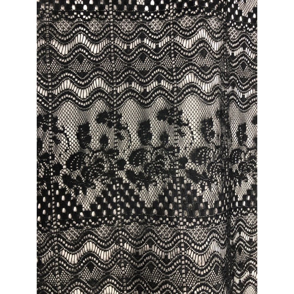 CAbi Lace Top - Picture 3 of 7